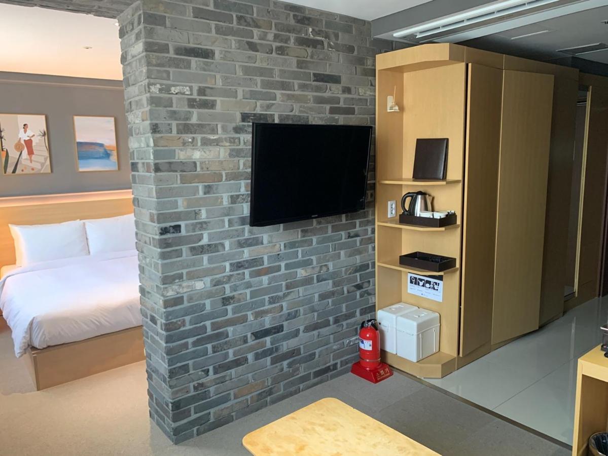 Vella Suite Hotel Suwon Exteriér fotografie