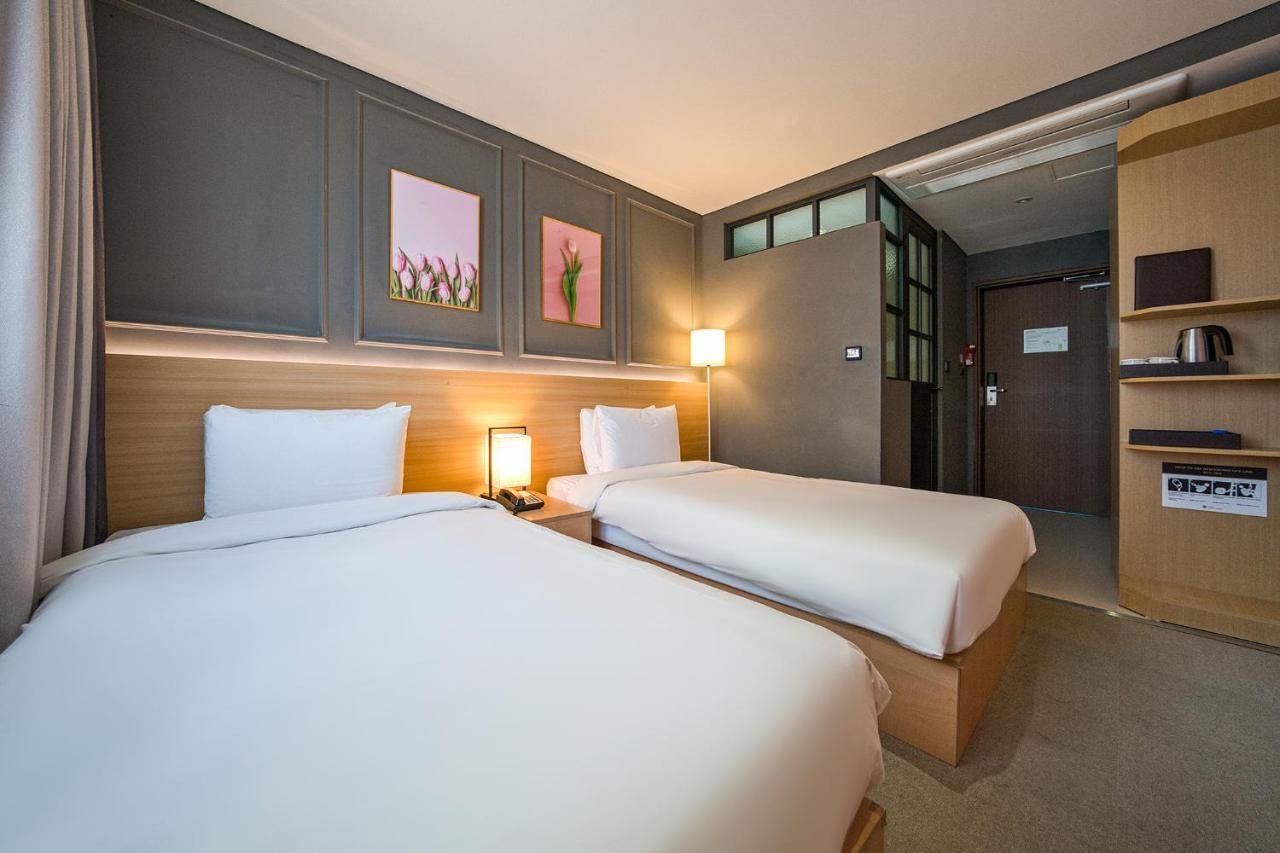 Vella Suite Hotel Suwon Exteriér fotografie