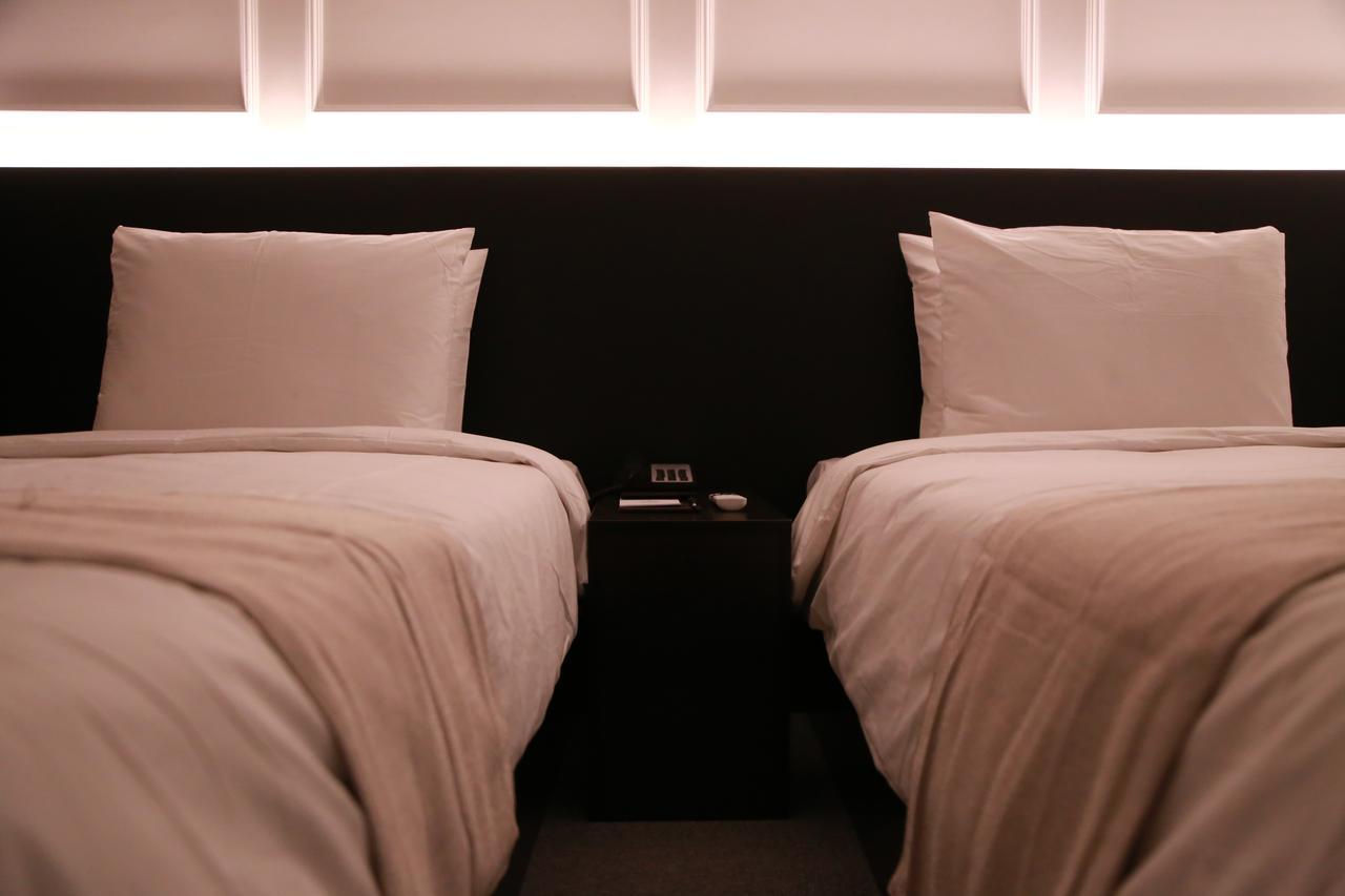 Vella Suite Hotel Suwon Exteriér fotografie