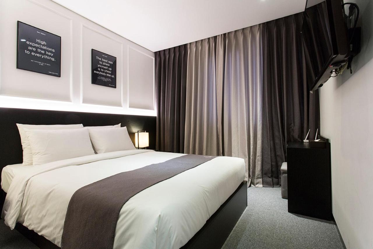Vella Suite Hotel Suwon Exteriér fotografie